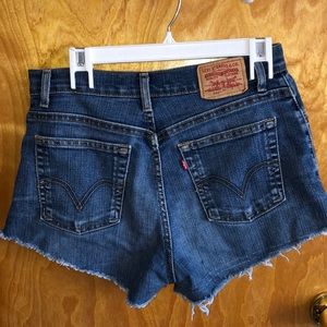 🤠  Jean “Daisy Dukes” Shorts 🤠